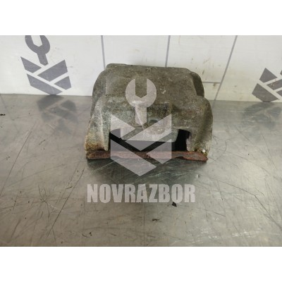 Опора двигателя VW Golf 4 Bora 97-05