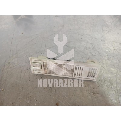 Плафон салонный Audi 80  90  B3  86-91