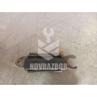 Ручка двери наружная левая Audi 80  90  B3  86-91