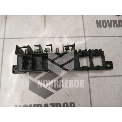 Блок предохранителей VW Golf 4 Bora 97-05
