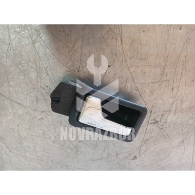 Ручка двери внутренняя левая Audi 80  90  B3  86-91