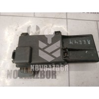 Блок предохранителей VW Golf 4 Bora 97-05