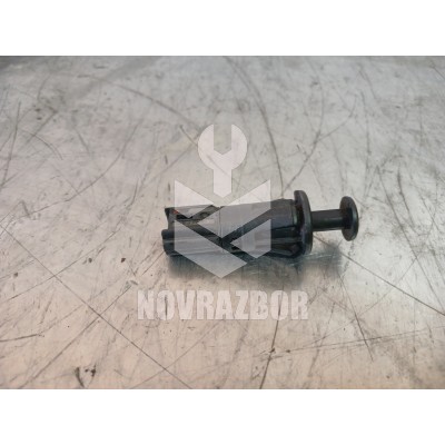 Выключатель концевой Renault Logan 2005-2014