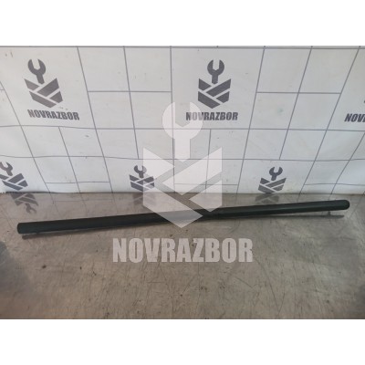 Молдинг передней правой двери Renault Logan 2005-2014