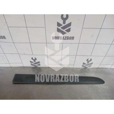 Молдинг задней правой двери Renault Clio 2 Symbol 1998-2008