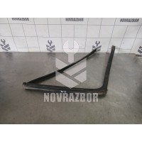 Уплотнитель стекла двери Renault Clio 2 Symbol 1998-2008