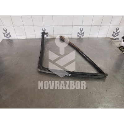 Уплотнитель стекла двери Renault Clio 2 Symbol 1998-2008