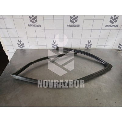 Уплотнитель стекла двери Renault Clio 2 Symbol 1998-2008