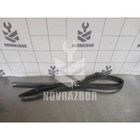 Уплотнитель стекла двери Kia RIO 1 2000-2004