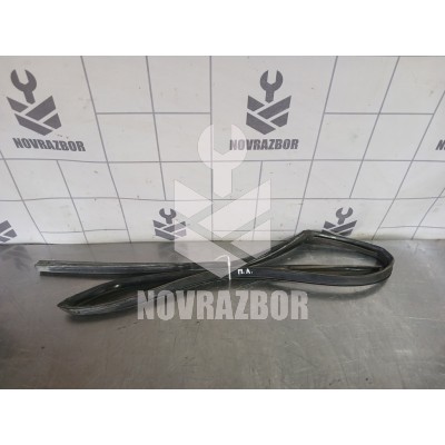 Уплотнитель стекла двери Kia RIO 1 2000-2004