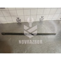 Уплотнитель стекла двери VW Golf 3 Vento 91-97