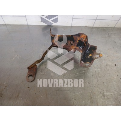 Кронштейн бачка гидроусилителя Ford Focus 2 05-08
