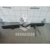Кронштейн (сопут. товар) Audi 80  90  B3  86-91