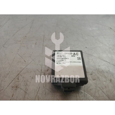 Блок управления центральным замком Ford Focus 2 05-08