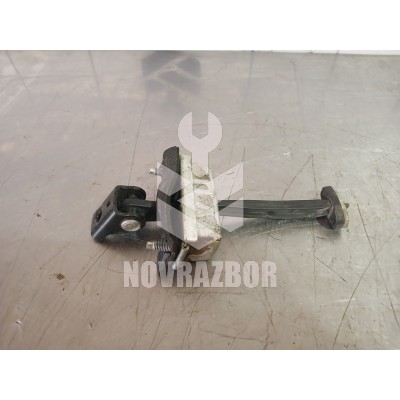 Ограничитель двери Ford Focus 2 05-08