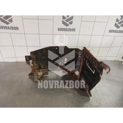 Крепление АКБ (корпус/подставка) Renault Clio 2 Symbol 1998-2008