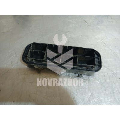 Решетка вентиляционная Renault Clio 2 Symbol 1998-2008