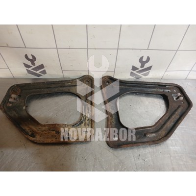 Кронштейн передней балки Renault Clio 2 Symbol 1998-2008