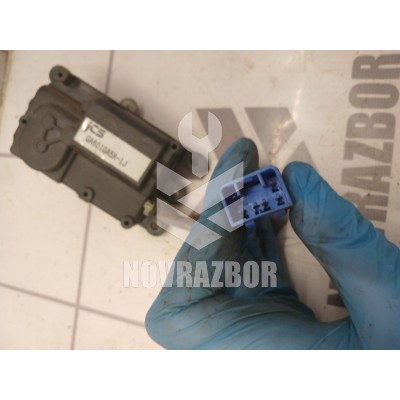 Моторчик привода заслонок отопителя Mazda 626 (GE) 1992-1997