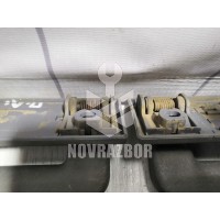 Ручка внутренняя потолочная Audi A6 (C4) 1994-1997