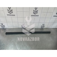 Накладка стекла переднего правого Ford Focus 2 05-08