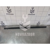 Накладка стекла переднего правого Ford Focus 2 05-08