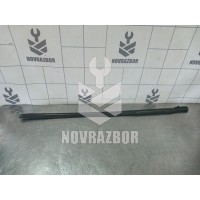 Накладка стекла переднего левого Ford Focus 2 05-08