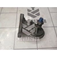 Кронштейн масляного фильтра Audi 80  90  B3  86-91