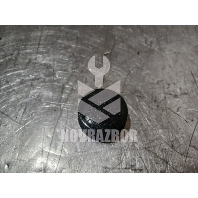 Крышка бачка гидроусилителя Mazda 323 BA 94-98