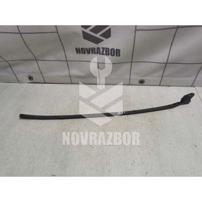 Уплотнитель двери Nissan Almera N16 2000-2006
