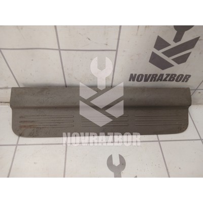Накладка на порог Mazda 626 (GE) 1992-1997