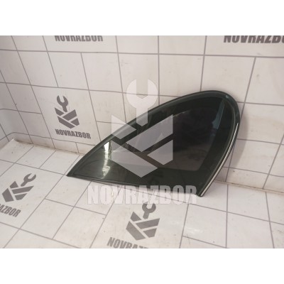 Стекло кузовное глухое левое Opel Vectra B 1999-2002