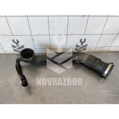 Патрубок воздушного фильтра Opel Vectra B 1999-2002