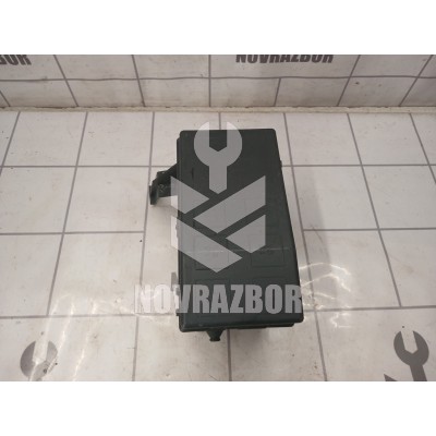 Корпус блока предохранителей Opel Vectra B 1999-2002