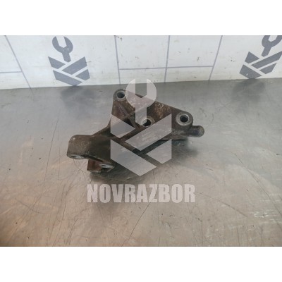 Кронштейн двигателя Opel Vectra B 1999-2002