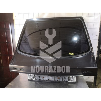 Дверь багажника со стеклом Volvo 440 1992-1994