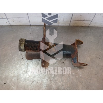 Кронштейн усилителя переднего бампера VW Passat B5 96-00
