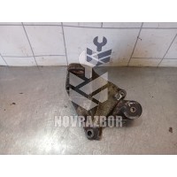 Кронштейн КПП правый VW Passat B5 96-00