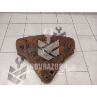 Кронштейн амортизатора VW Passat B5 96-00