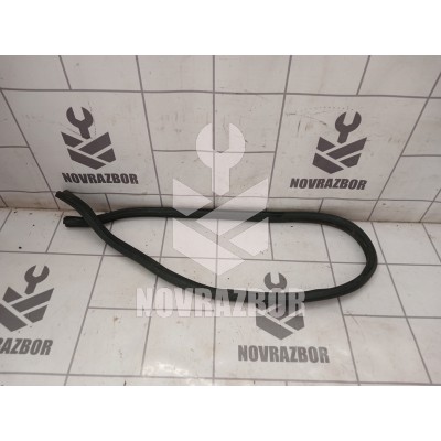 Уплотнитель капота Daewoo Espero 91-99