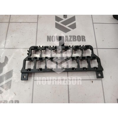 Блок предохранителей VW Passat B5 96-00
