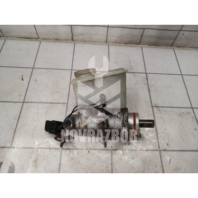 Цилиндр тормозной главный Mazda 626 (GE) 1992-1997