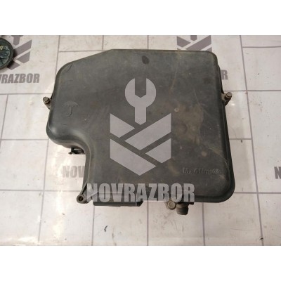 Корпус блока предохранителей VW Passat B5 96-00 Корпус блока предохранителей VW Passat B5 96-00