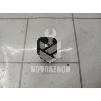 Кнопка открывания лючка бензобака VW Passat B5 96-00 Кнопка открывания лючка бензобака VW Passat B5 96-00