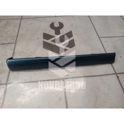 Накладка (кузов внутри) Renault Clio 3  2005-2012