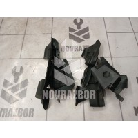 Уплотнитель капота Renault Clio 3  2005-2012