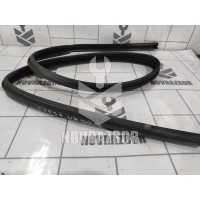 Уплотнитель двери Opel Corsa C 2000-2006