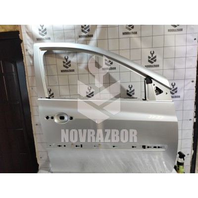 Дверь передняя правая Renault Clio 3 2005-2012 Дверь передняя правая Renault Clio 3 2005-2012