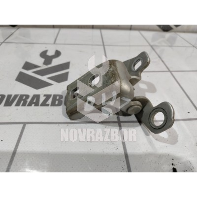 Петля двери передней левой верхняя Renault Clio 3 2005-2012 Петля двери передней левой верхняя Renault Clio 3 2005-2012