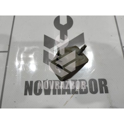 Кронштейн крепления крыла Renault Clio 3 2005-2012 Кронштейн крепления крыла Renault Clio 3 2005-2012